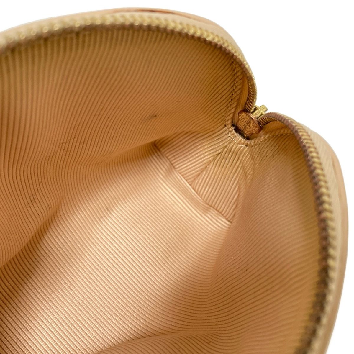 - ライトピンク