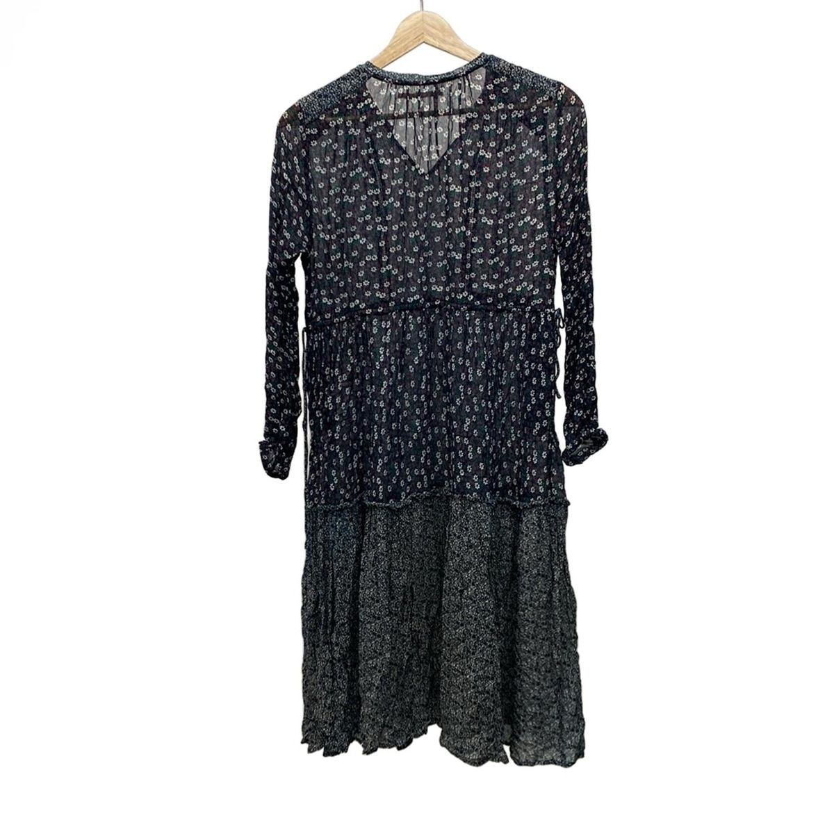 NE QUITTEZ PAS ヌキテパ ワンピース レディース - 黒×ライトグレー×マルチ 長袖 ひざ丈 花柄 シースルー