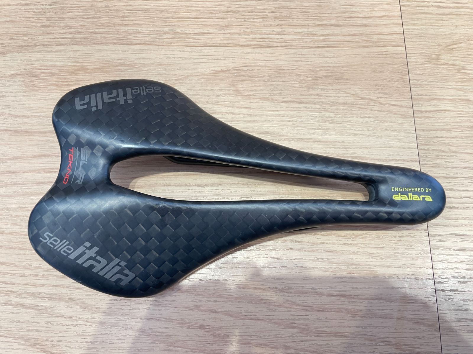□USED□selle ITALIA セライタリア SLR BOOST TEKNO SUPERFLOW