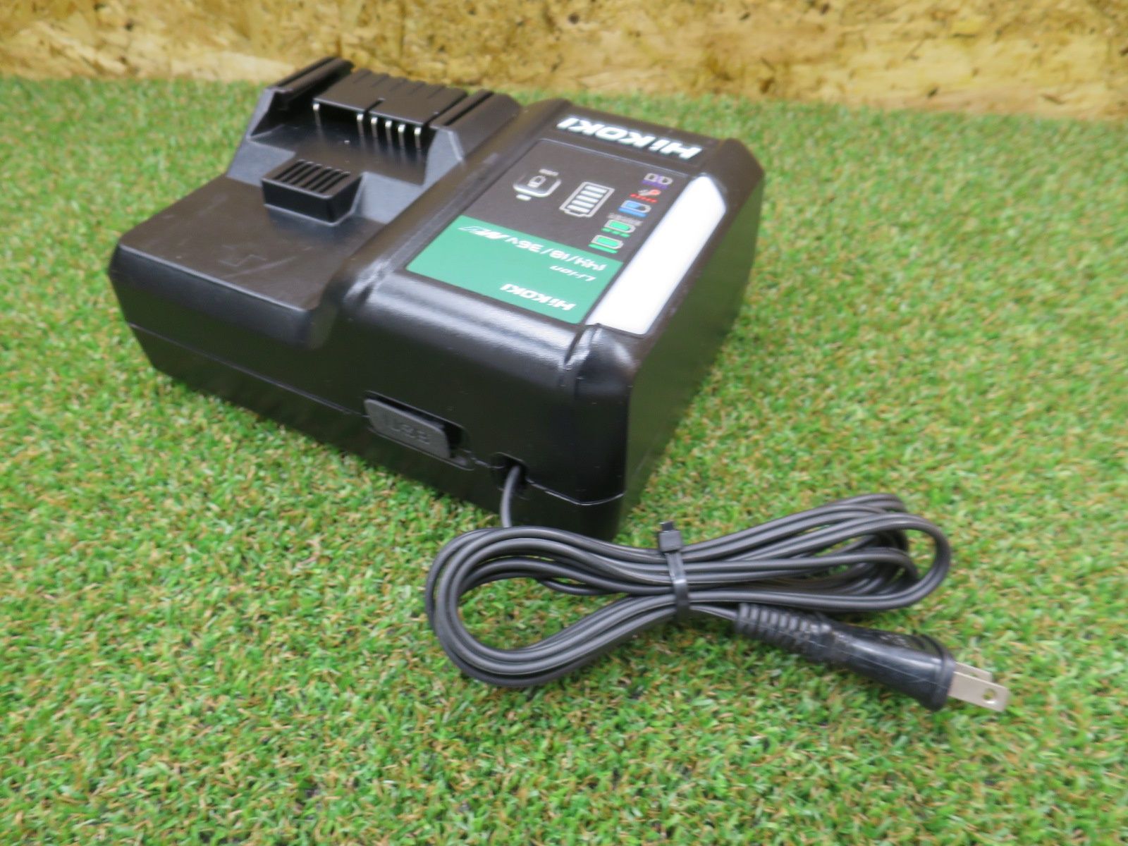  HiKOKI ハイコーキ 急速充電器 リチウムイオン 14.4 V 18 超急速充電 低騒音 電動インパクトドライバー ドリル ドライバー レンチ