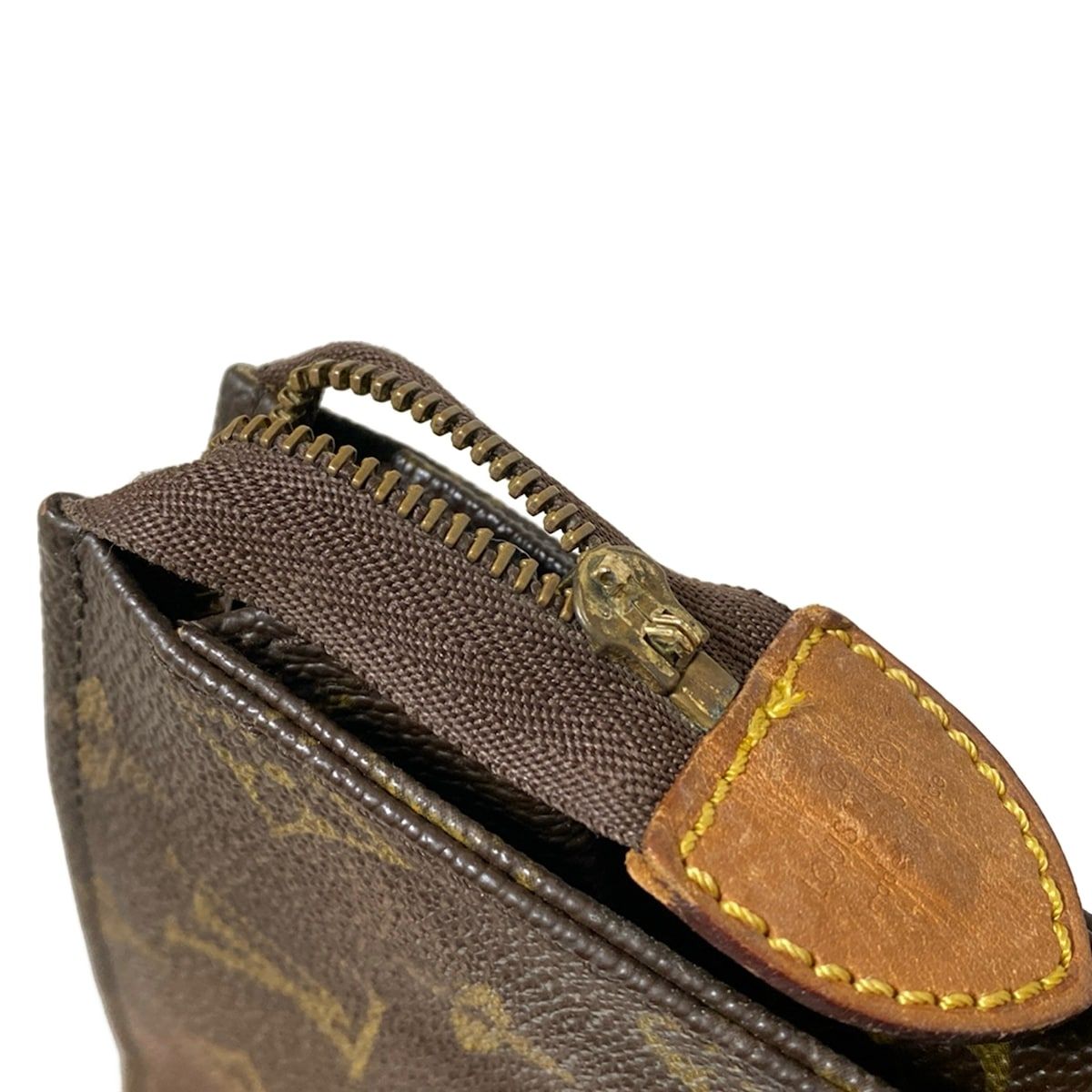 LOUIS VUITTON(ルイヴィトン) ポーチ モノグラム ポッシュトワレット26