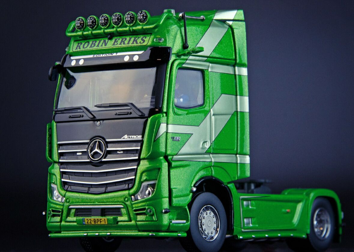 Robin Eriks Mercedes Benz Actros Gigaspace 4 x 2 Edition 1トラック トラクタヘッド IMC 建設機械模型 工事車両 1 50 ミニチュア