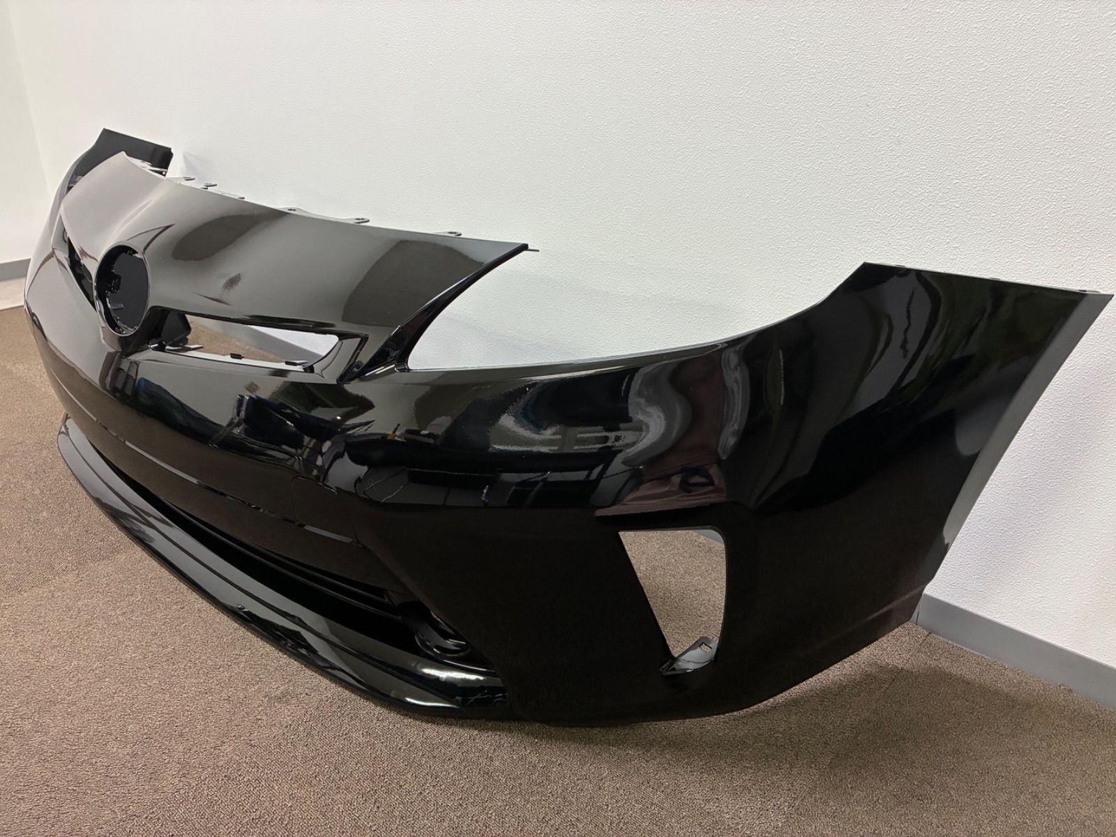 TOYOTA 30系プリウス/30プリウス後期 ブラックフロントバンパー