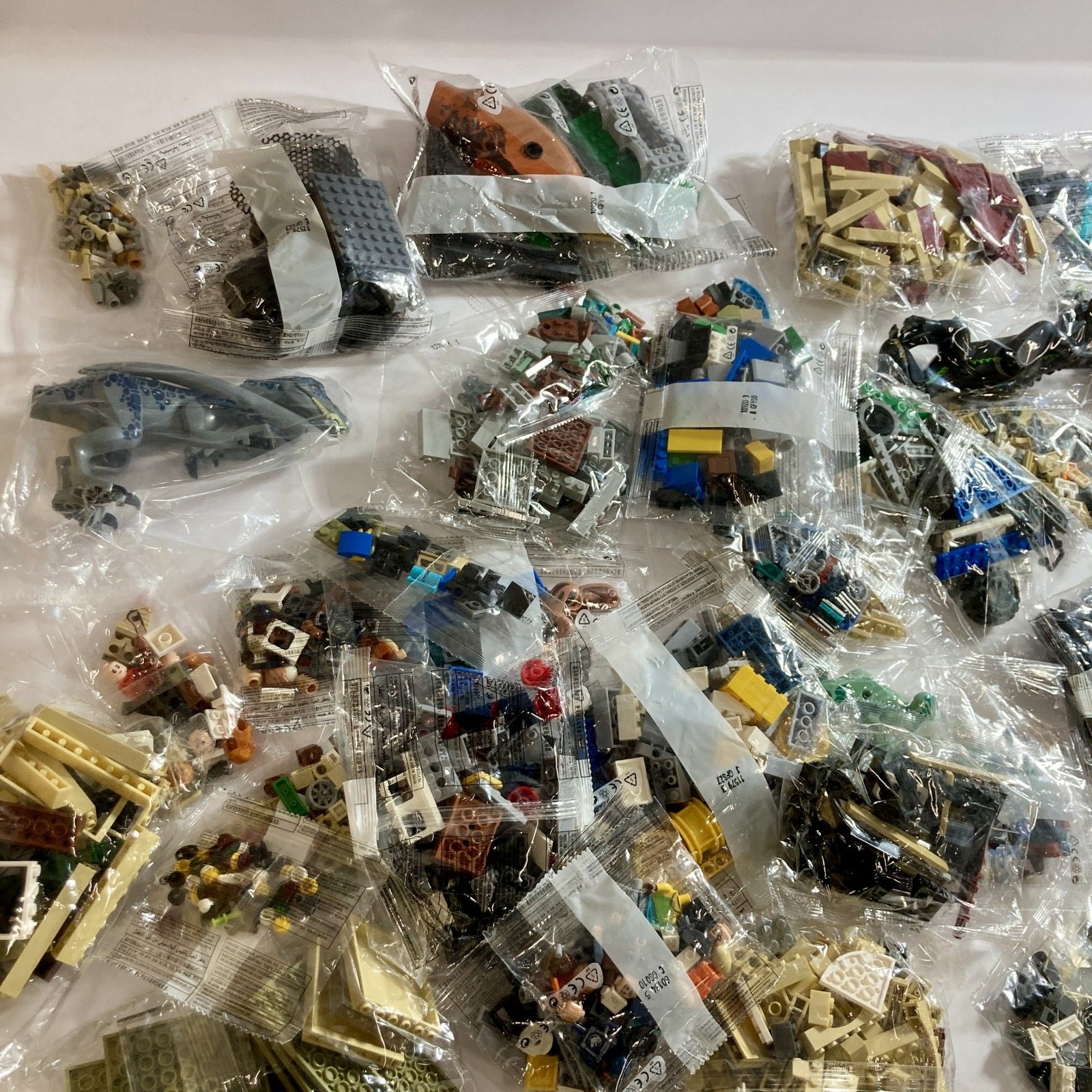 LEGO レゴ パーツ フィグ など 大量 約9㎏ まとめ商品 ブロック玩具 知育玩具 ジュラシックワールド 大型船 品 9.9 kg