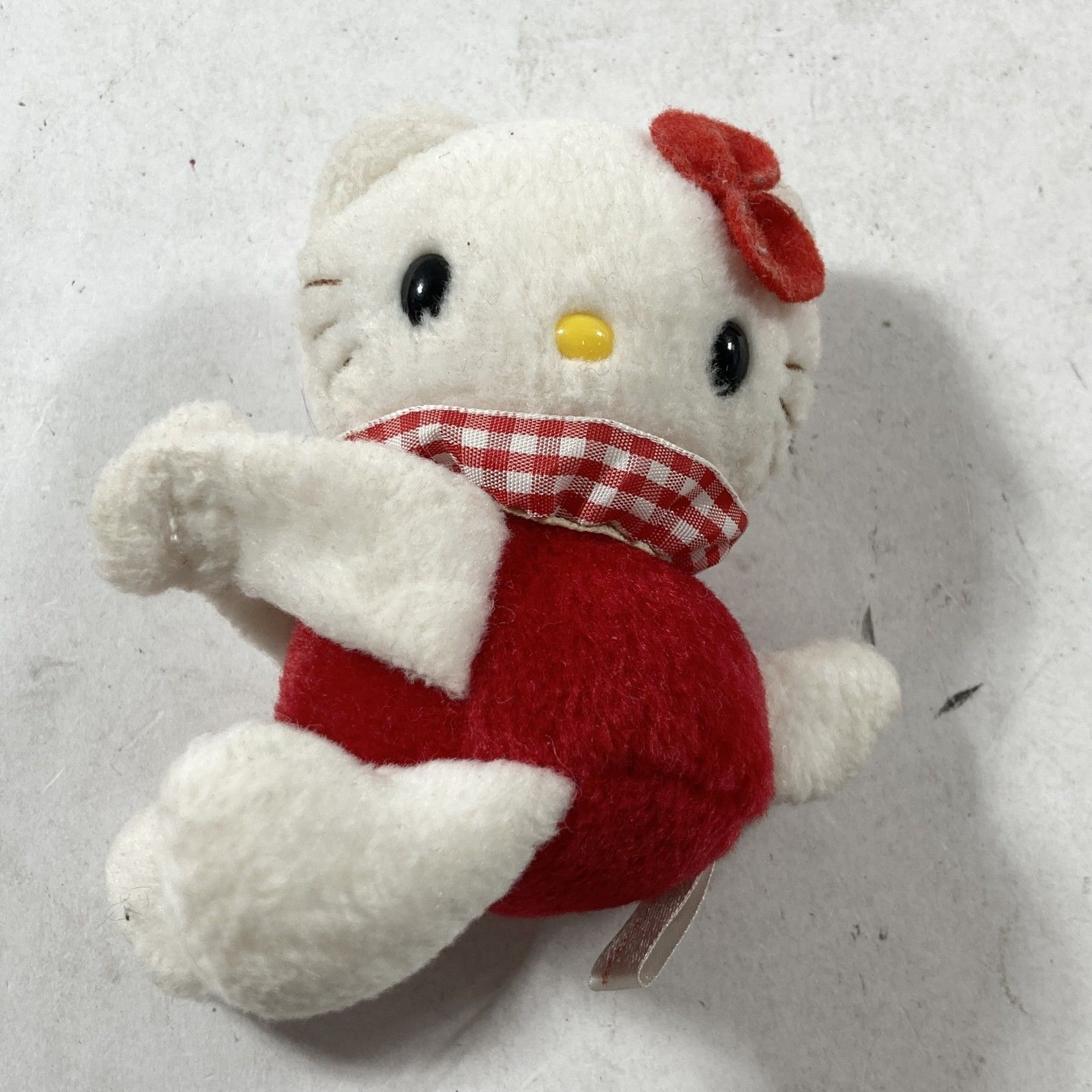 【希少✨タグ付き】サンリオハローキティぬいぐるみ　2005年サマードール　レトロ 希少✨タグ付き】サンリオハローキティぬいぐるみ2005年サマードールレトロ