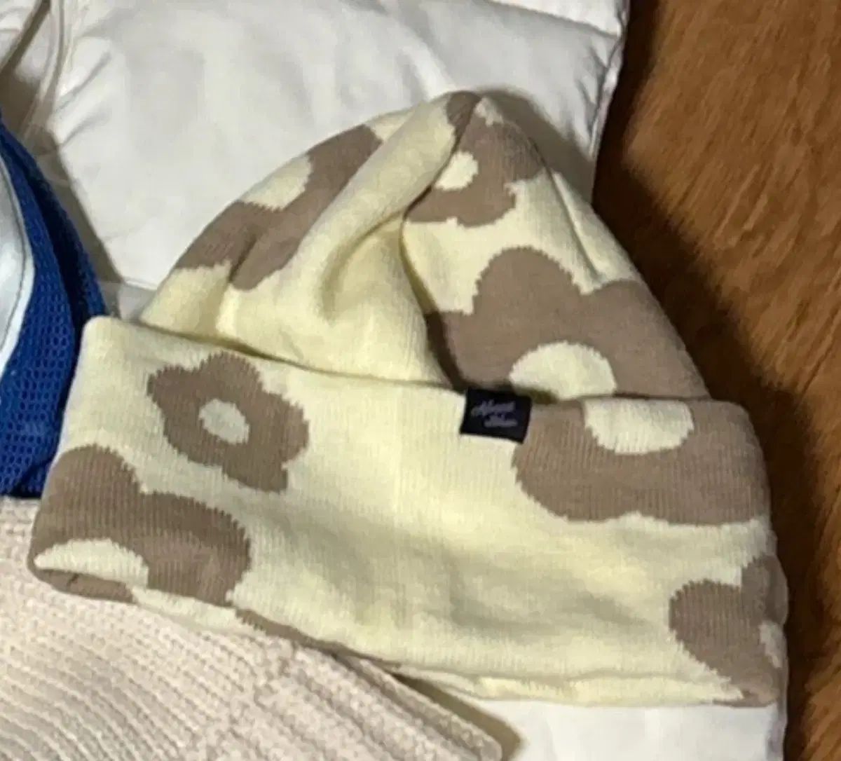 Almost Blue 花柄 ビーニー