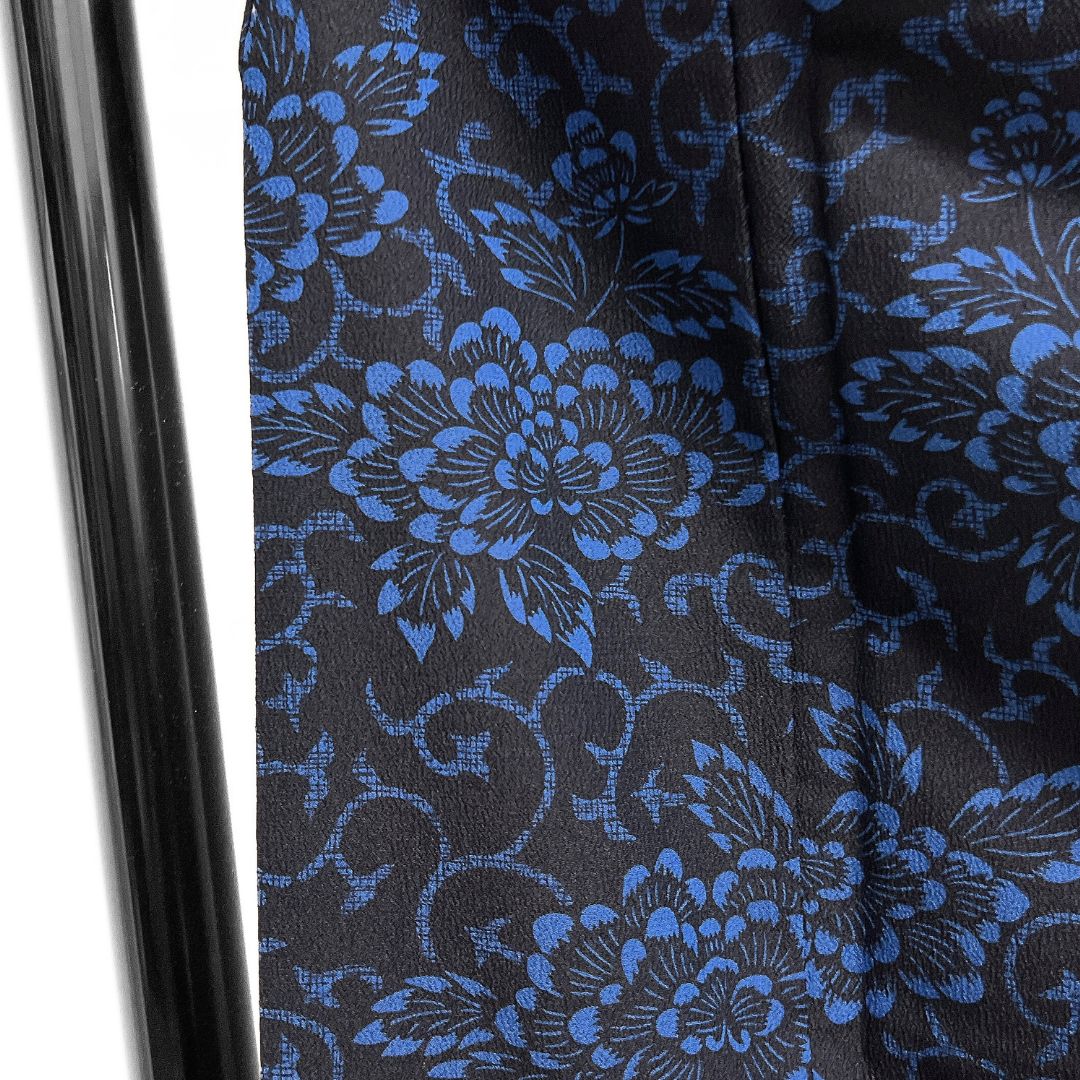 花模様 ダークトーン