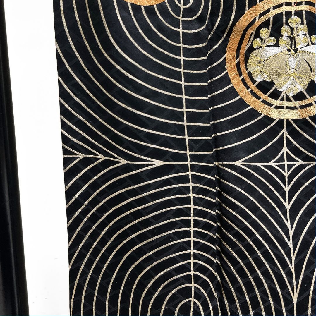 付け下げ 金駒刺繍 金彩 抽象 紋 桐の花 菊 モード 着物 123b d ms