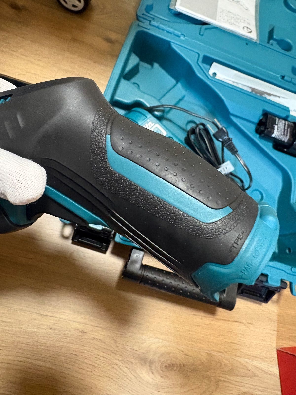  makita マキタ コードレスレシプロソー JR 101 DW レシプロソー 切断工具 切断機
