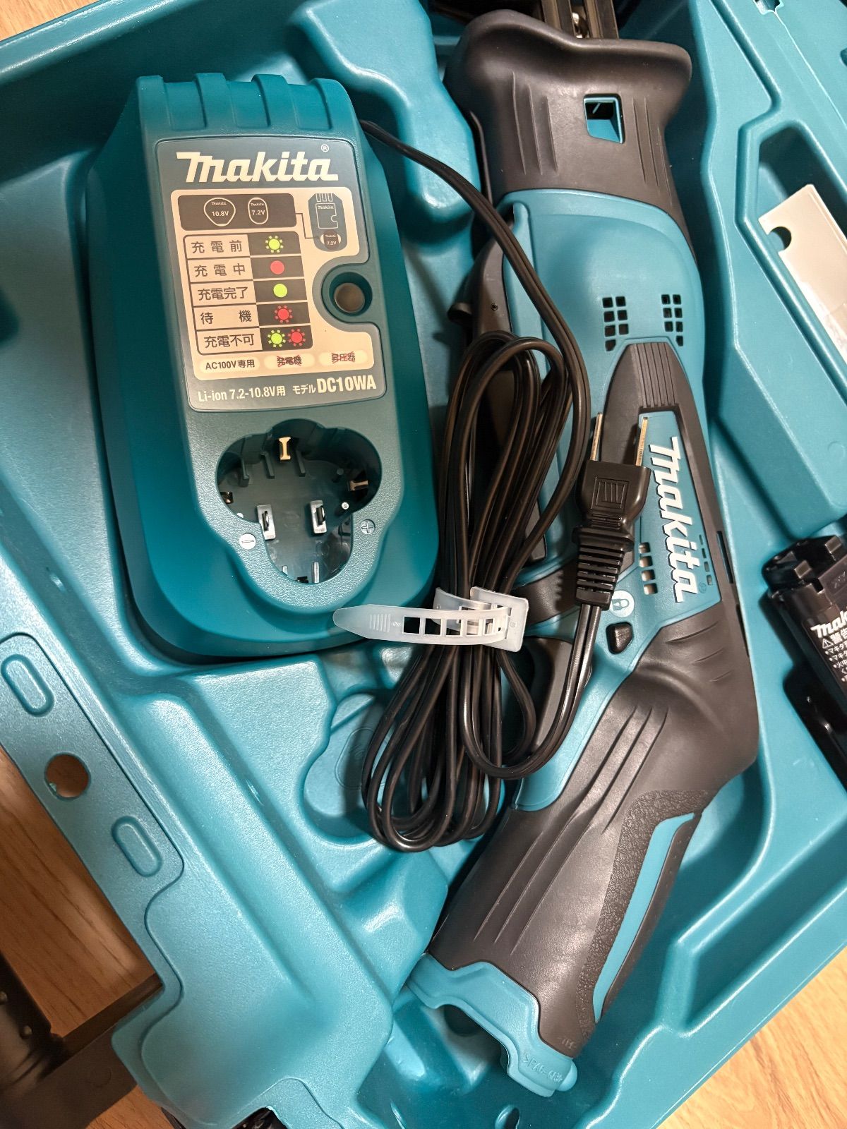 makita マキタ コードレスレシプロソー JR 101 DW