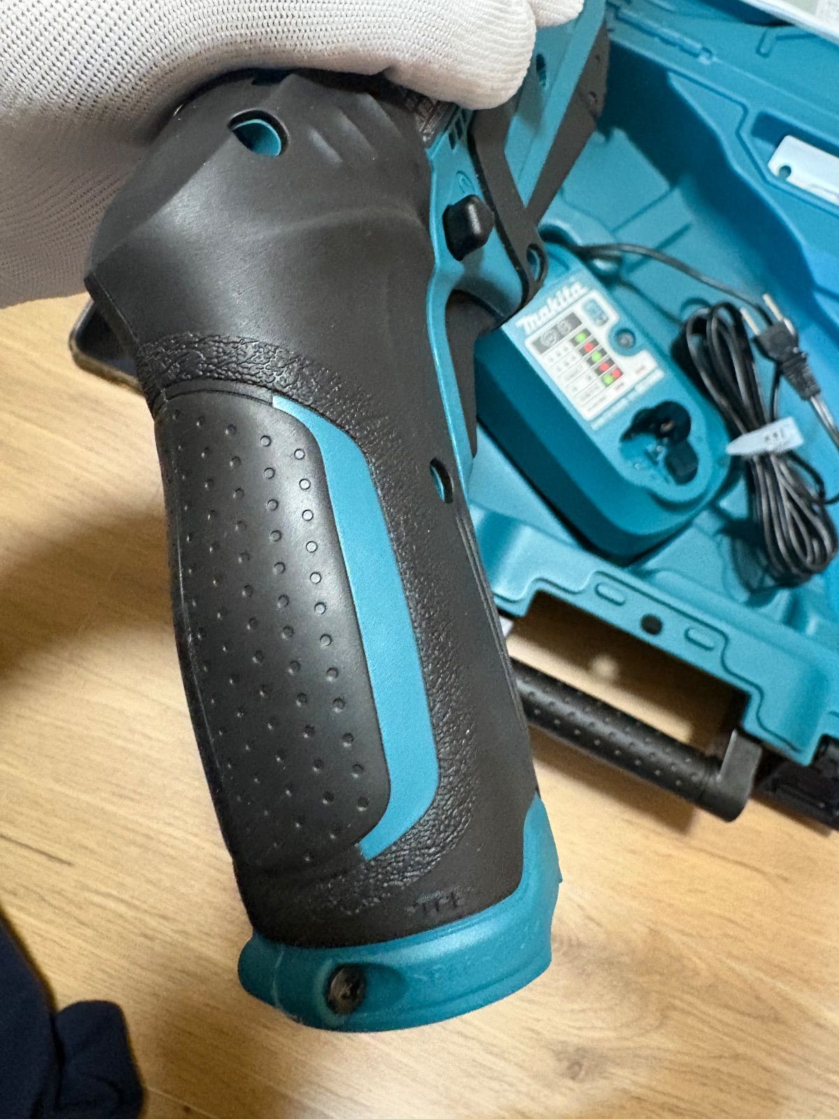 コードレスレシプロソー