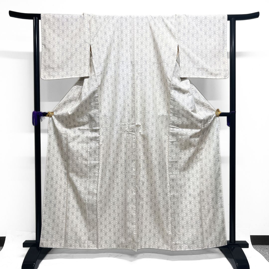 小紋 紬 麻の葉 十字絣 幾何学 白地 着物 123 b d ms