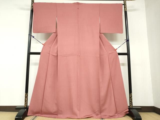 平和屋着物 上質な色無地 紋意匠 銀朱色 正絹 ud