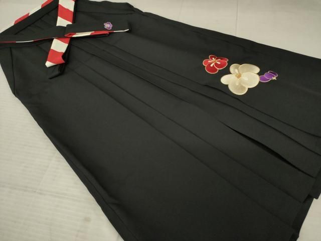 平和屋着物 女性 行灯袴 刺繍 ワンポイント 椿 黒地 金糸 洗える着物 ck