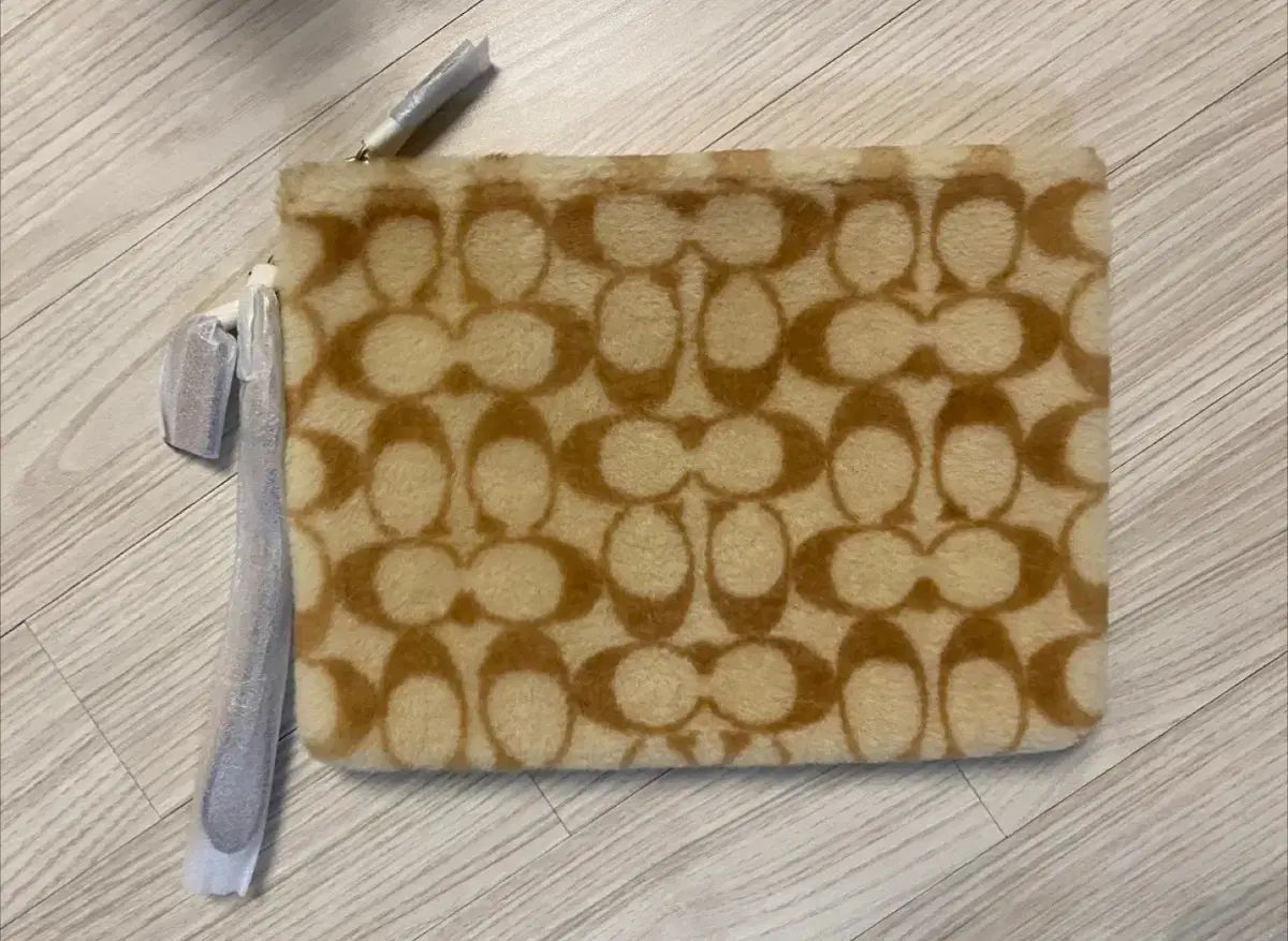 COACH コーチ シグネチャー シアリング ポーチ