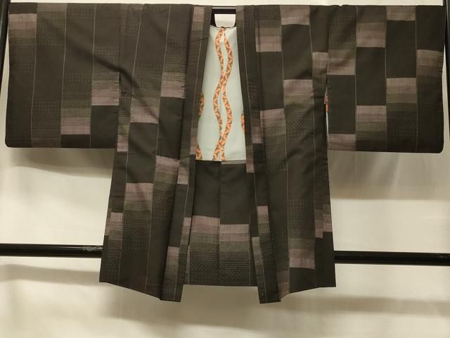 平和屋着物＃本場大島紬　羽織　9マルキ　格子間道　正絹　逸品　CABB1572in 平和屋着物＃本場大島紬 羽織 9マルキ 格子間道 正絹 逸品 CABB1572in