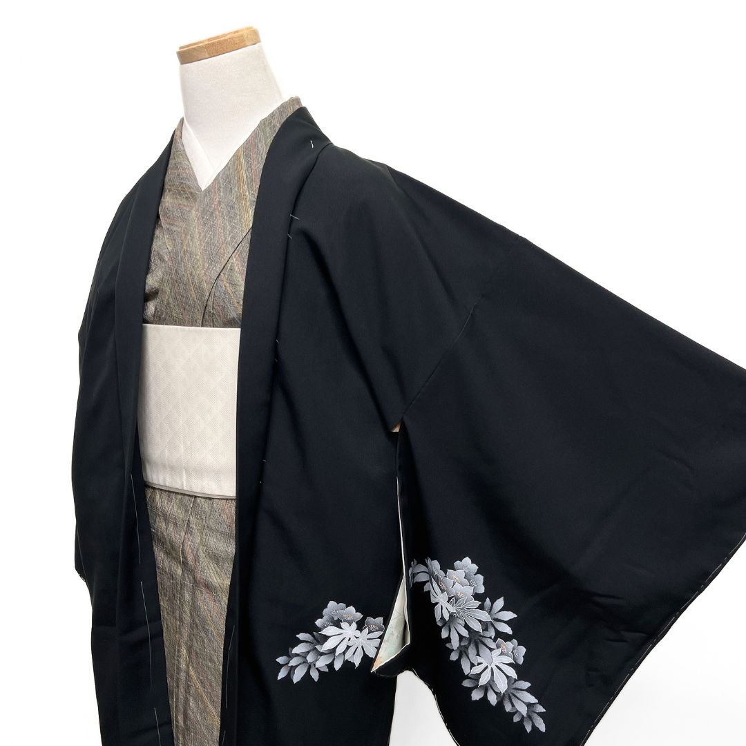 未着用 麻の葉 桔梗 五三桐 黒地 黒羽織 着物 123 b d ms