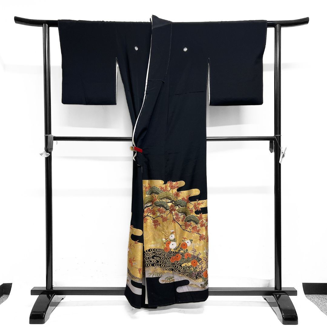 訪問着　金駒刺繍　金彩　楽器　松　竹　菊　桔梗　波　紋無し　着物　071a d 訪問着 金駒刺繍 金彩 楽器 松 竹 菊 桔梗 波 紋無し 着物 071a d