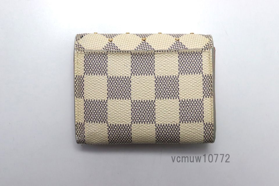 新品LOUIS VUITTON ダミエアズール スタッズ ゾエ 三つ折り財布 新品LOUIS VUITTON ダミエアズール スタッズ ゾエ 三つ折り財布