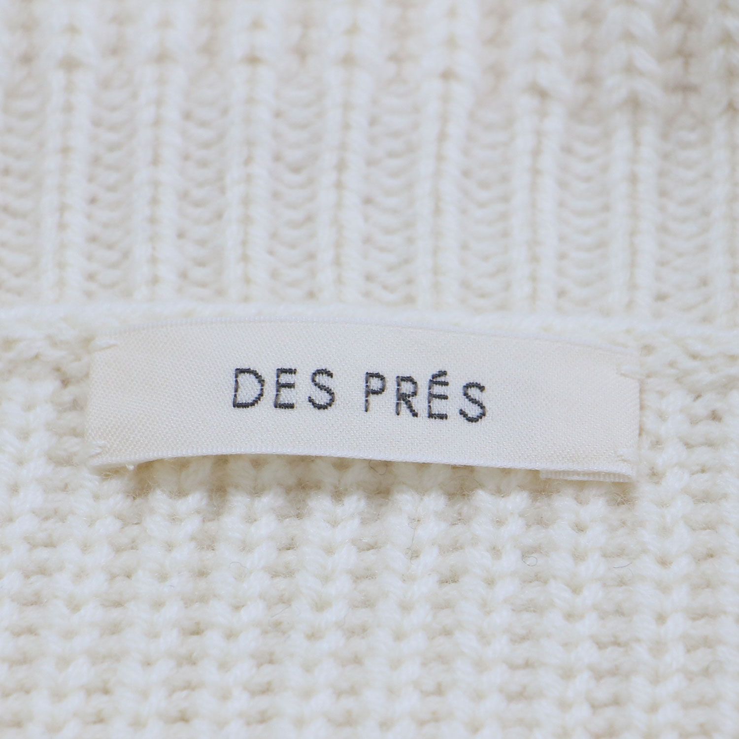 DES PRES デプレ ニット ホワイト 白 サイズ:FREE | 23秋冬 セミウーステッドウール ショルダーラップ プルオーバー / ニット | 長袖 ローゲージ | トップス セーター【レディース】【中古】【K4666】 DES PRES デプレ ニット ホワイト 白 サイズ:FREE | 23秋冬 セミ
