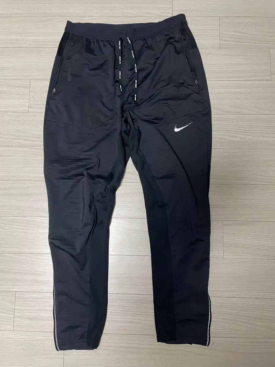 ナイキ フェノム エリート ランニングパンツ ブラックS