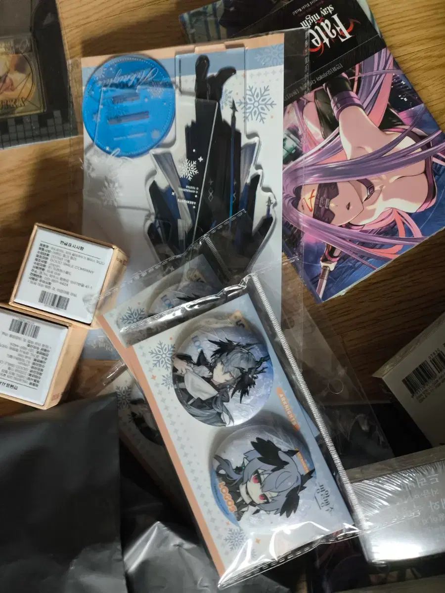 品質保証，新作登場 アークナイツ ロゴス 缶バッジ その他