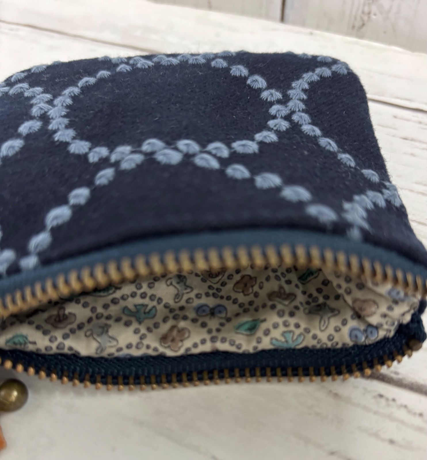 ハンドメイド ミナペルホネン dop タンバリンネイビーのミニポーチ