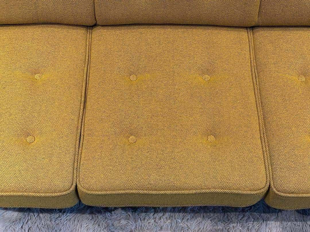 リメイク品　尾州生地　イエロー座面　カリモク　コロニアル　アームソファ　NI リメイク品 尾州生地 イエロー座面 カリモク コロニアル アームソファ