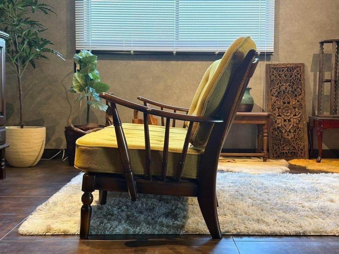 ④　リメイク品　尾州生地　ホワイト座面　カリモク　コロニアル　アームソファ　NI ④ リメイク品 尾州生地 ホワイト座面 カリモク コロニアル アーム