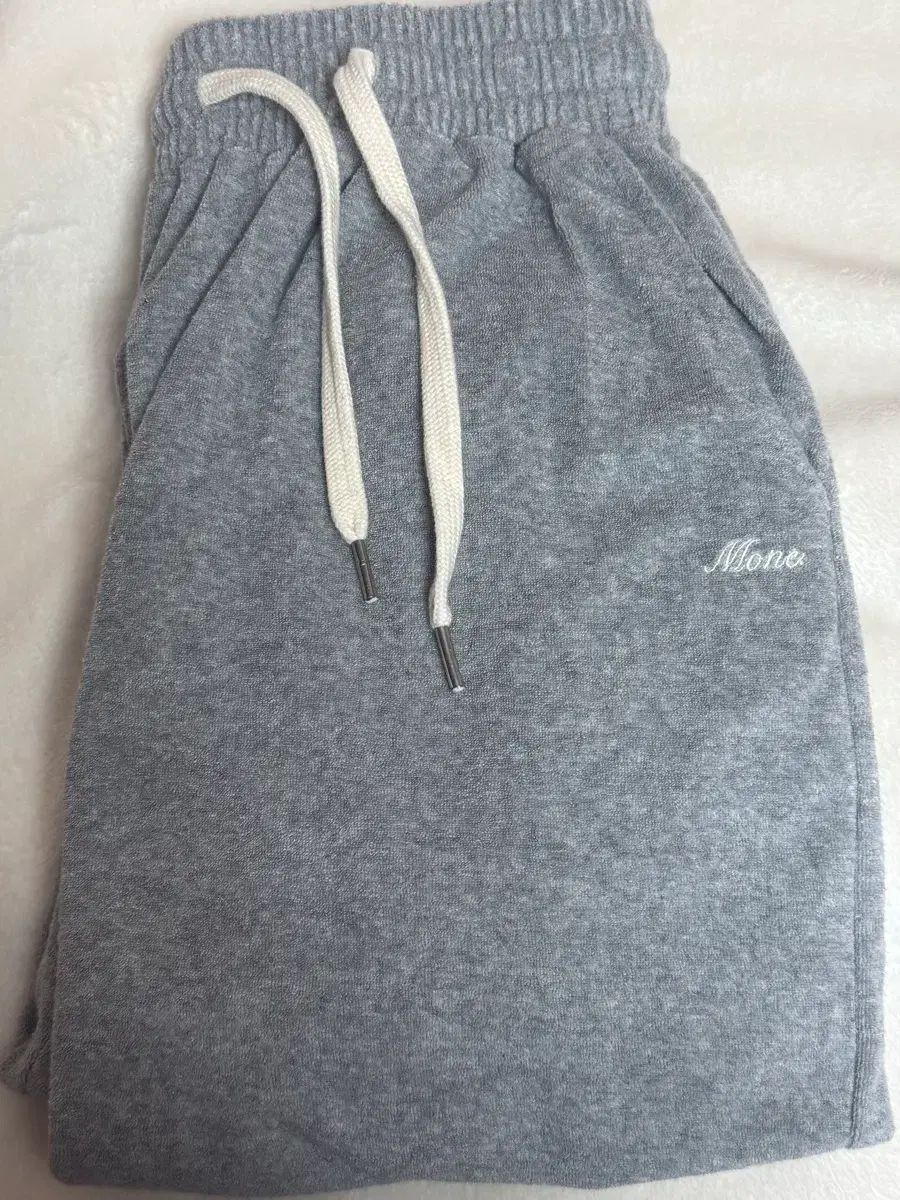 モネマーケット MONE リボン빛 エバジョガー パンツ