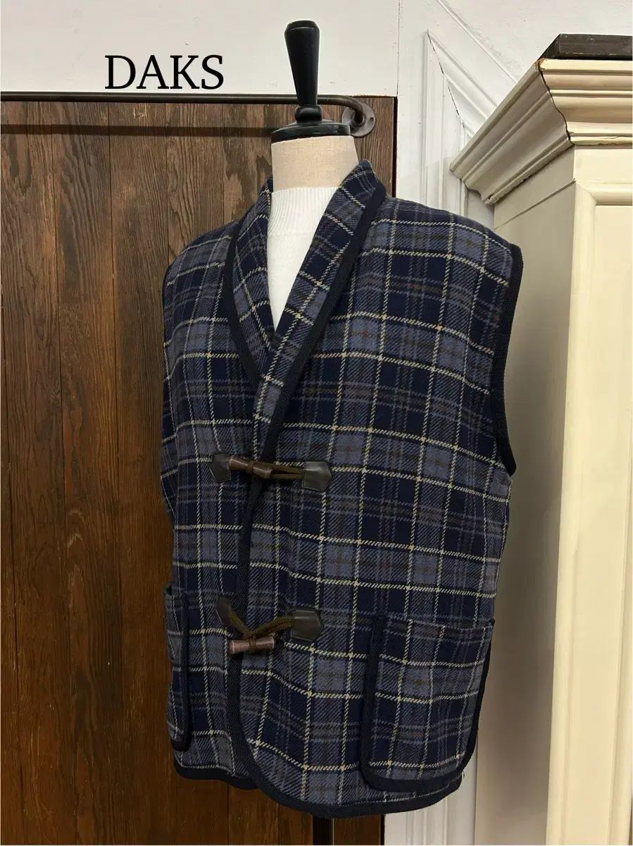 DAKS CHECK 羊毛ファーベスト