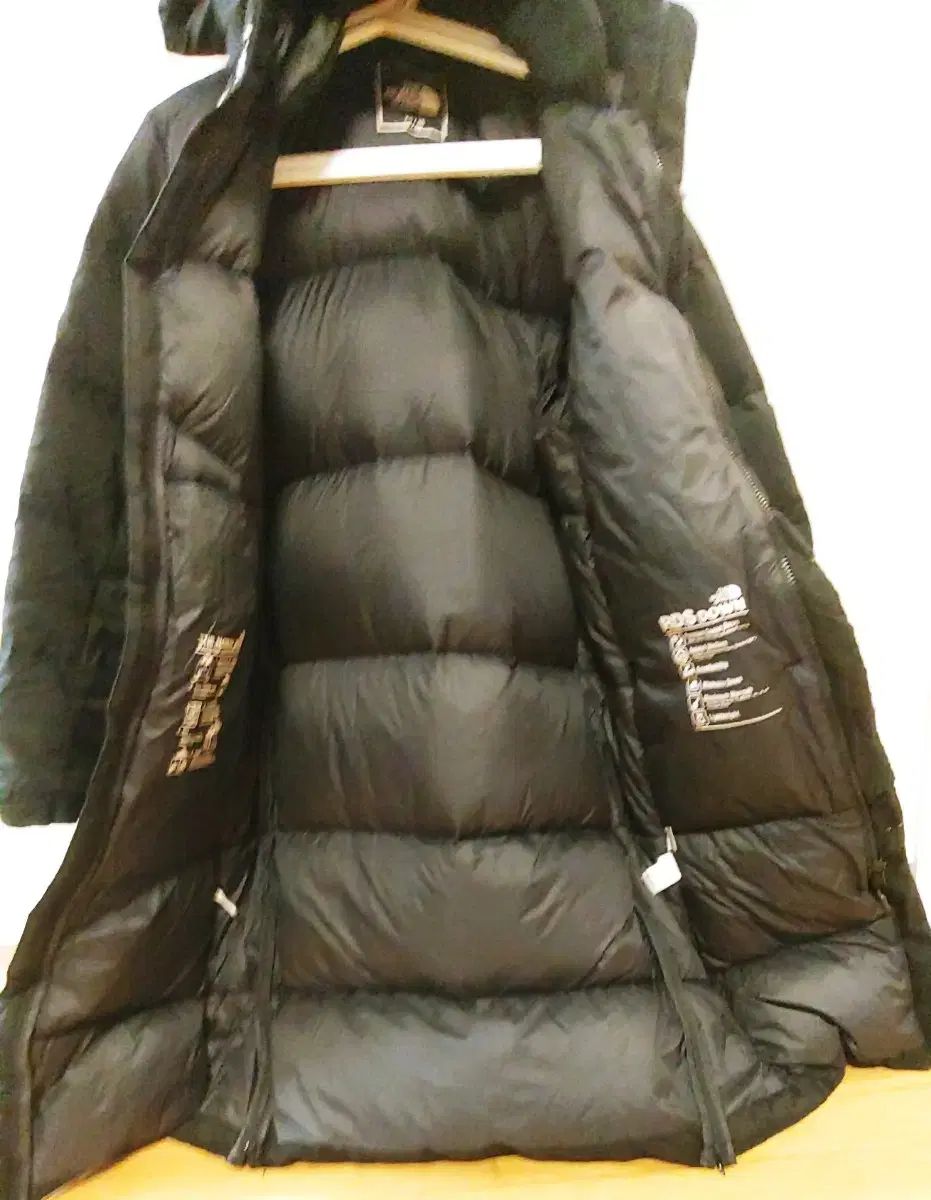 S THE NORTH FACE ザノースフェイス エクスプローリング ダウンジャケット ロング丈 ブラック 1373
