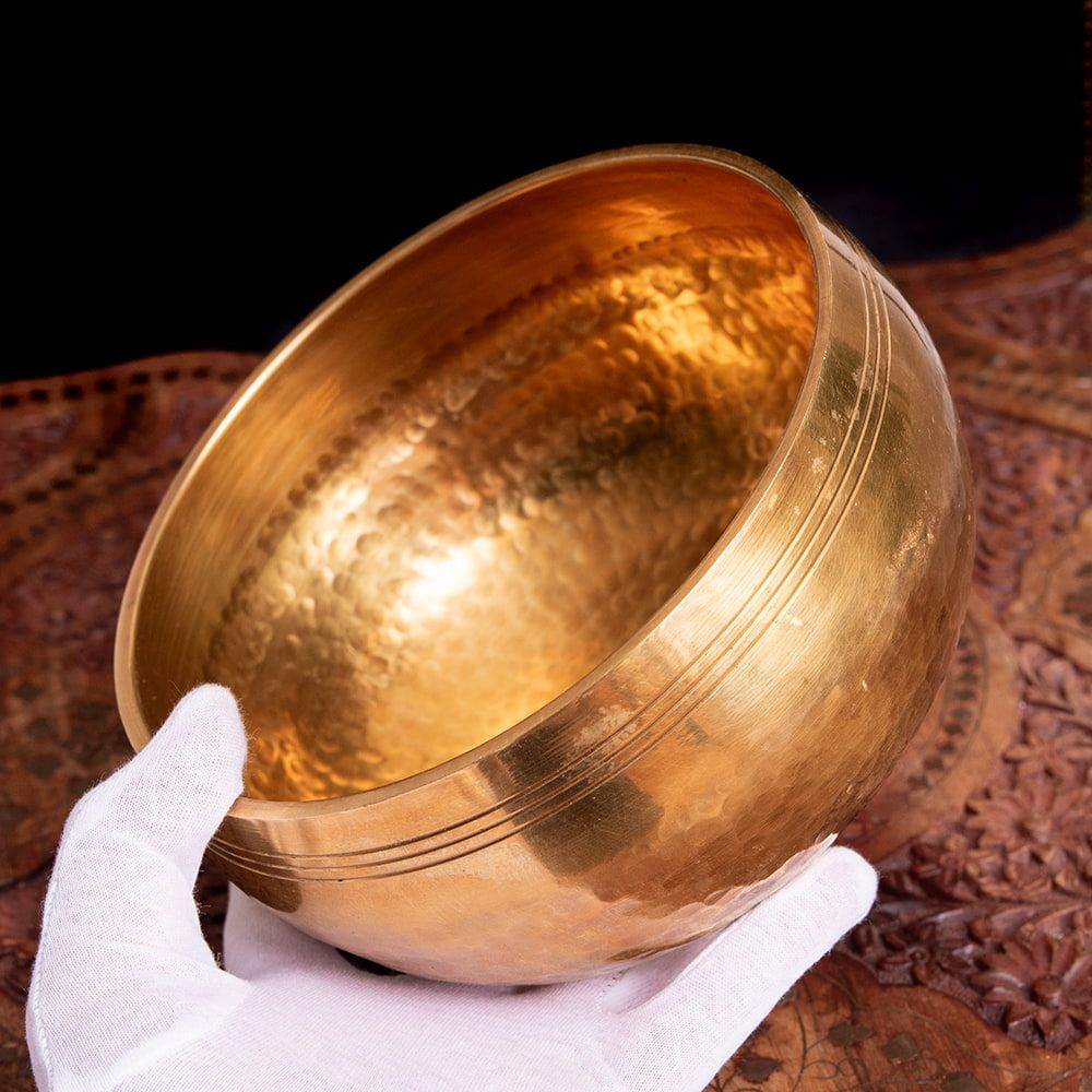 槌目付きティッカシンギングボウル 約17cm×約9.5cm〔スティック付属