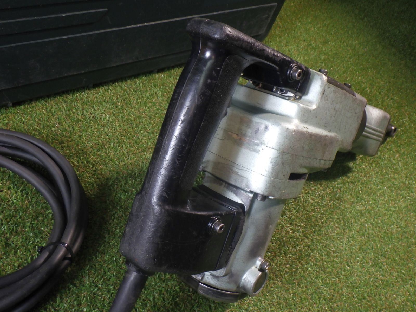 ハツリ作業に 品