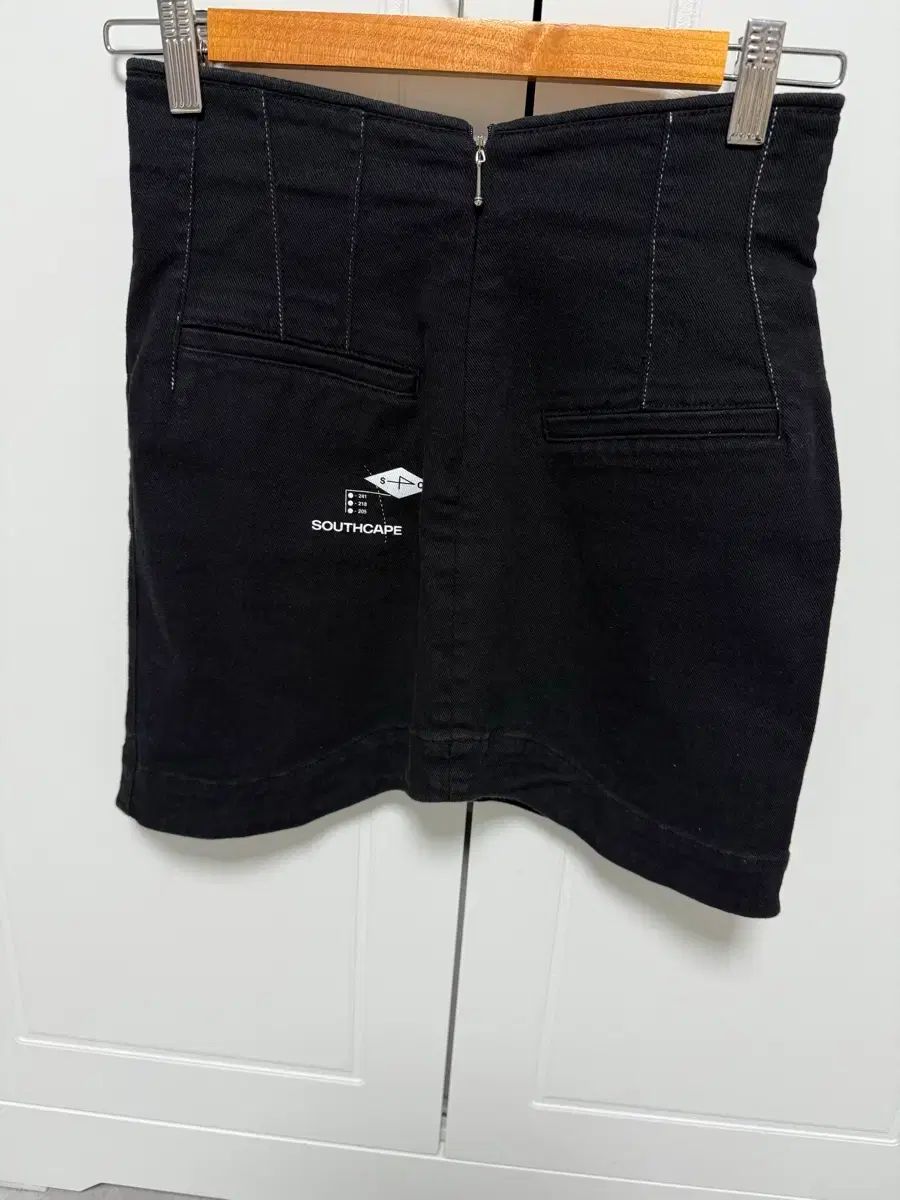 SOUTH CAPE スカート
