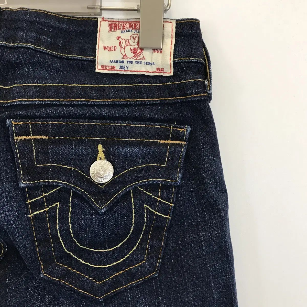 最終❣️トゥルーレリジョン❣️JOEYSUPER T❣️デニム❣️ブーツカット❣️パンツ❣️ トゥルーレリジョン 新世界百貨店購入 JOEY ブーツカット デニム 26