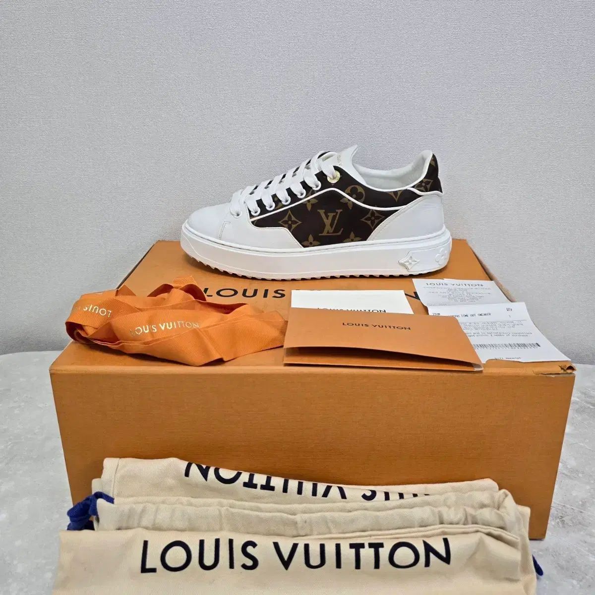 ルイヴィトン タイムアウト スニーカー 39サイズ 250 255 出品 - メルカリ