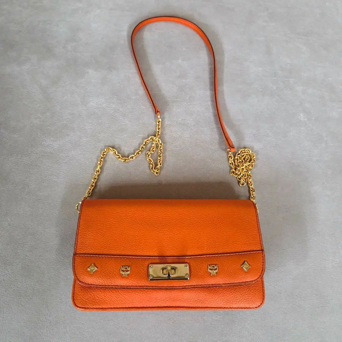 MCM ファーストレイディ スモール ショルダーバッグ＆クロス 2 way