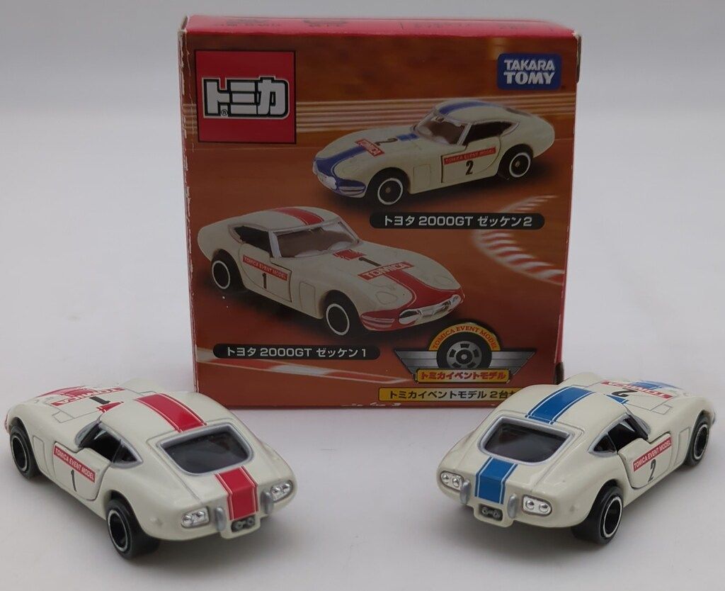 タカラトミー トミカイベントモデル 2台セット/ベトナム製 トヨタ