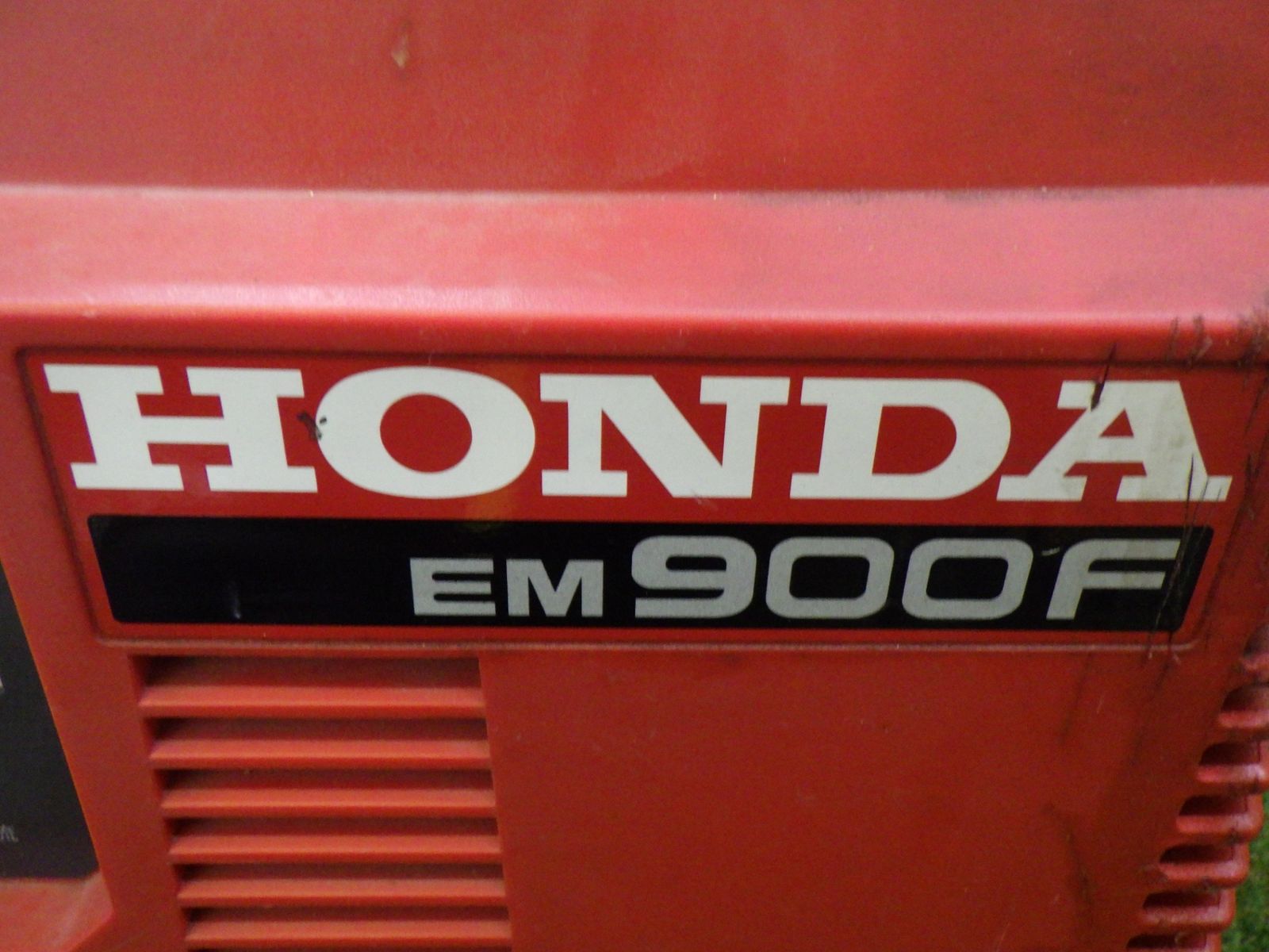 ホンダ EM 900 F 発電機 持ち運び便利 エンジン不動 部品取り 修理など 現物 品