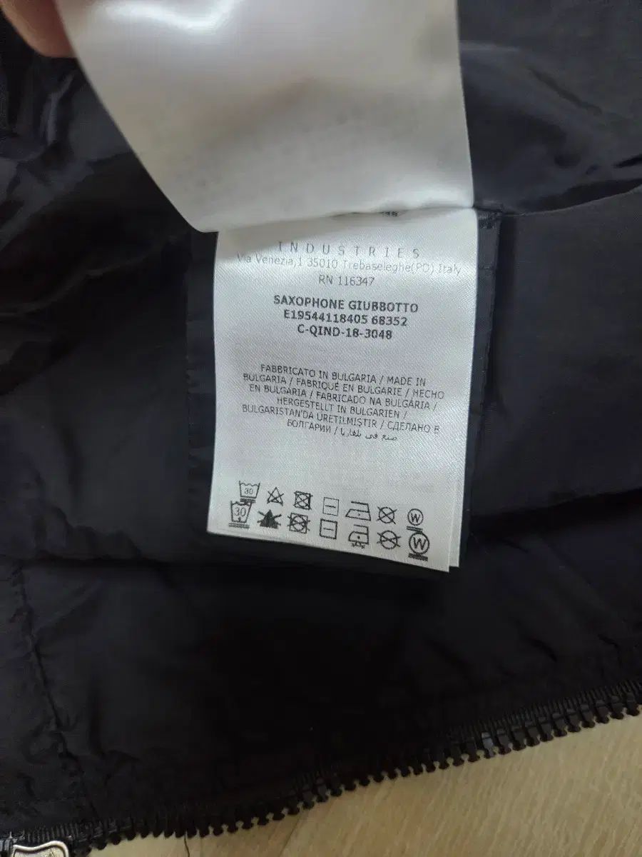  4 Y モンクレールキッズ ウィンドブレーカー アウター その他 ジャケット ブルゾン