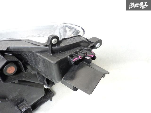ヤリス クロス MXPB10 MXPJ15 純正 ヘッドライト 右LED ヤリスクロス/ハイブリッド MXPB10/MXPB15 MXPJ10/MXPJ15 LED 純正 右
