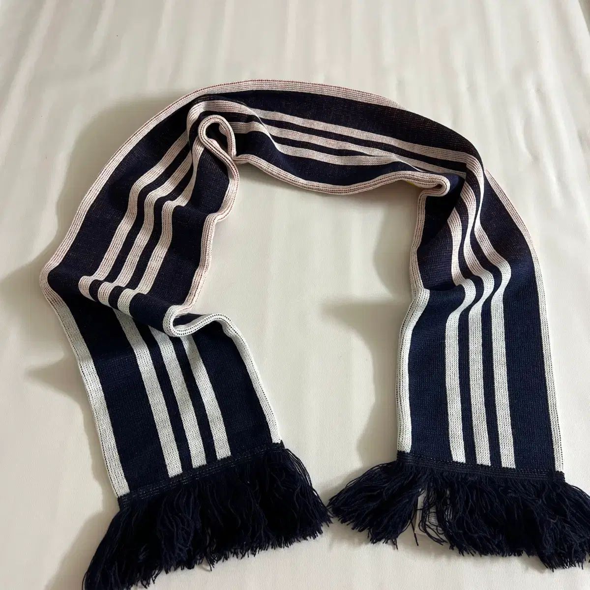 正規品 アディダス レアルマドリード ネイビー 応援 マフラー - メルカリ