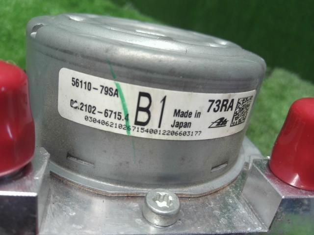 中古】スイフト 4BA-ZC33S ABSアクチュエーター 56130-81SB0 自社