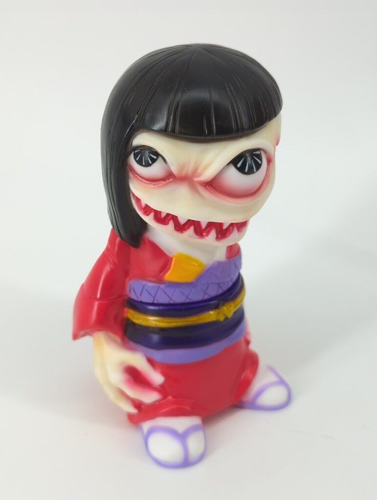 かっこわらい雑貨店 おもちゃ よしこ No.4 黒髪/赤着物 NO.4 - メルカリ