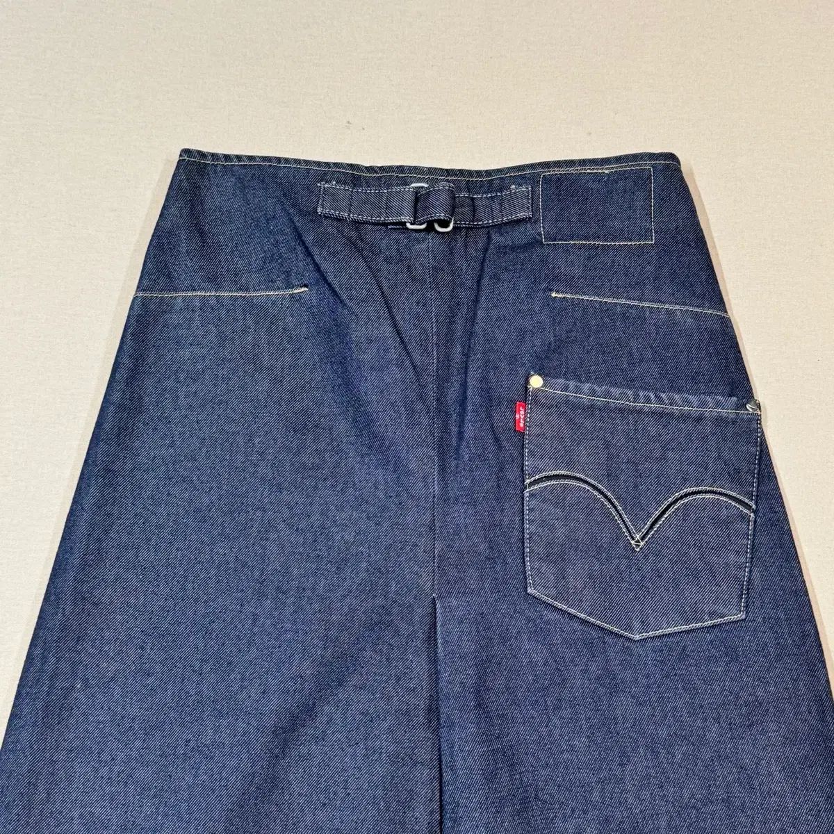 リーバイス エンジニアード デニム スカート