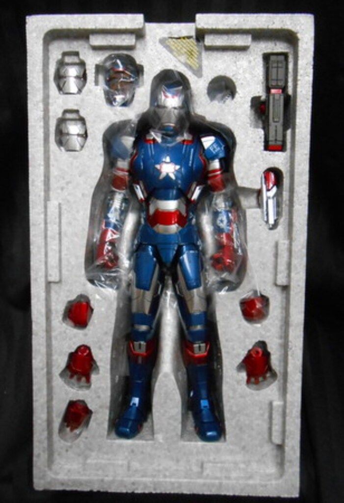 HOTTOYS MOVIE DIECAST IRON PATRIOT MMS 195