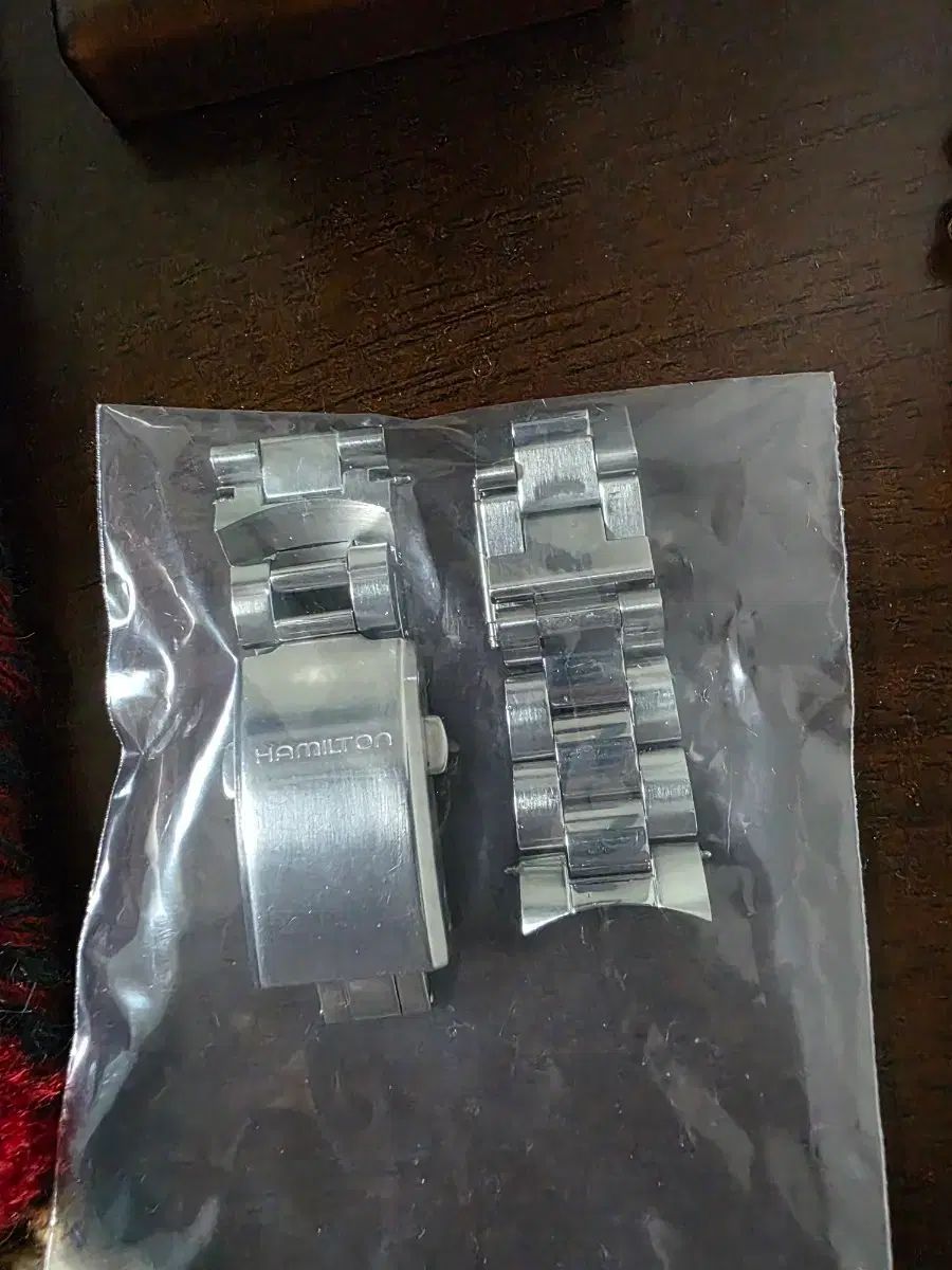 ハミルトン カーキフィールド オフィサー オートマチック 34 mm