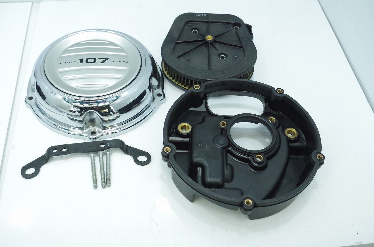 ハーレー　FLFB1750(2018～)他　純正　エアクリーナーボックス　107　ステー付き　29400248　　　ファットボーイ