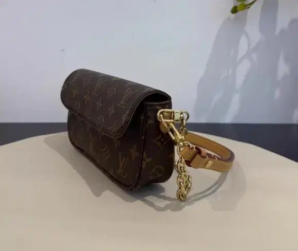 アイビー モノグラム